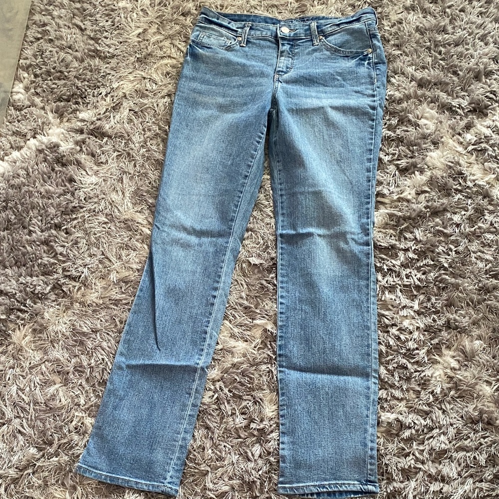 Gloria Vanderbilt Light Blue Straight Leg Jeans